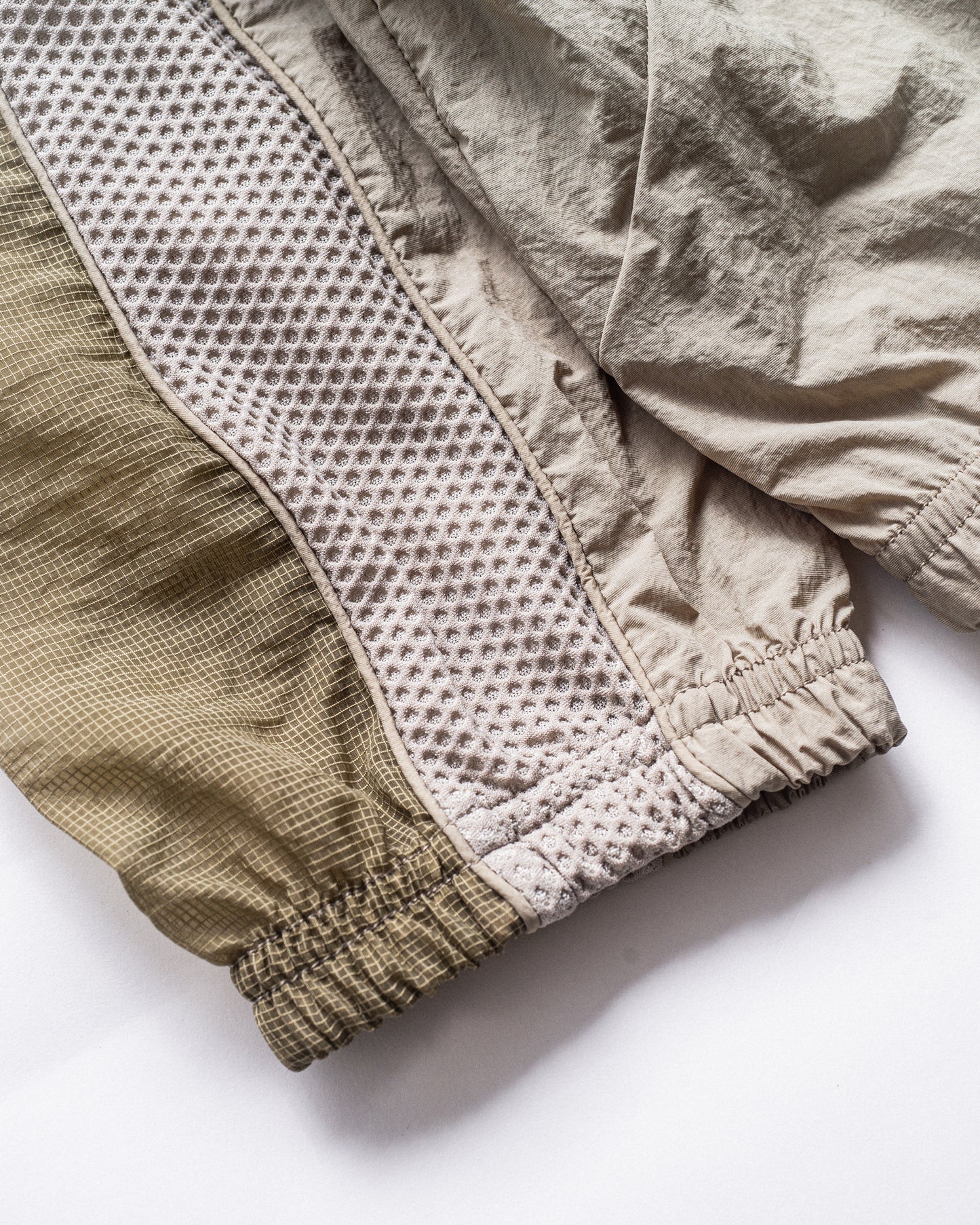 Bolt - Panelled Running Jacket - Stone / Khaki