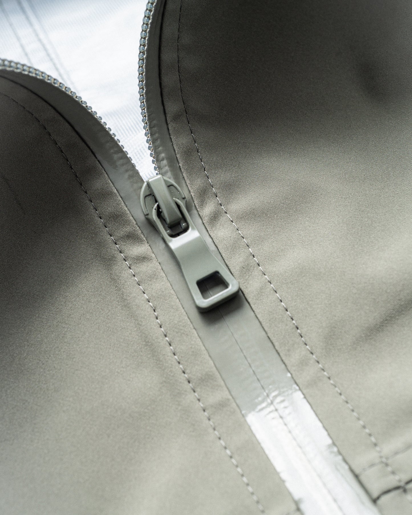 Pinion - Windbreaker - Army Green