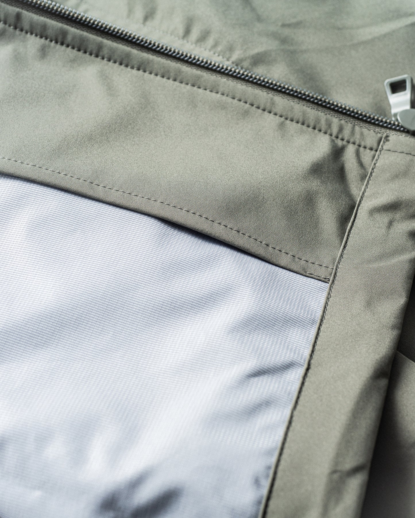 Pinion - Windbreaker - Army Green