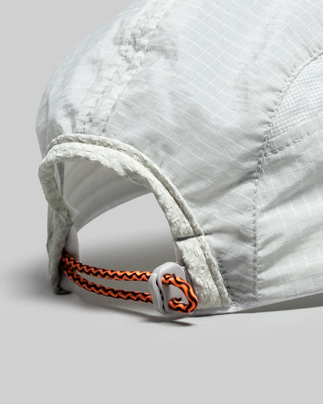 Skid- Packable Running Cap - Stone White